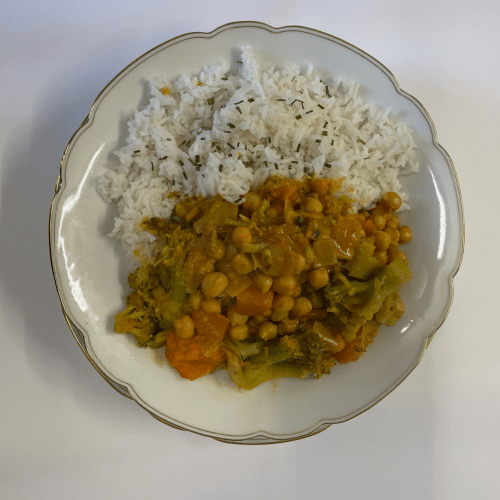 Veganes Gemüse-Curry mit Reis