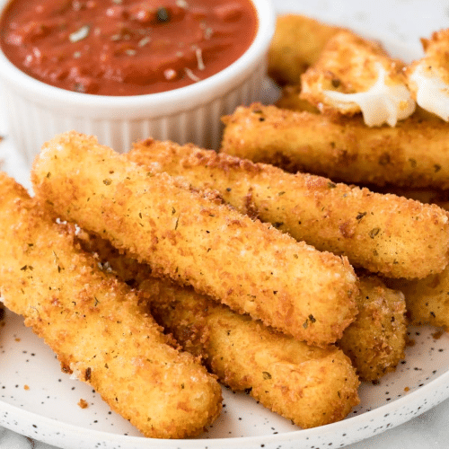 Mozzarella Sticks (7 Stück)