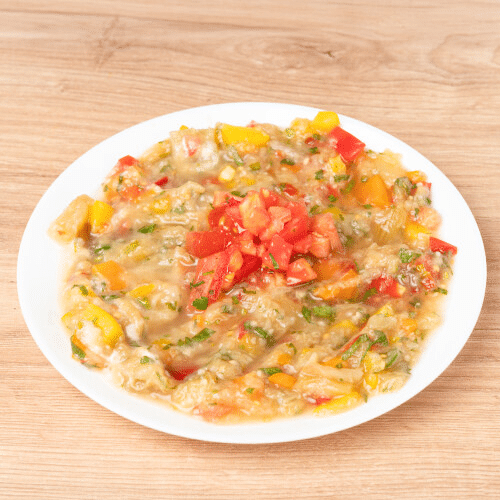Baba Ganoush mit Olivenöl und Fladenbrot