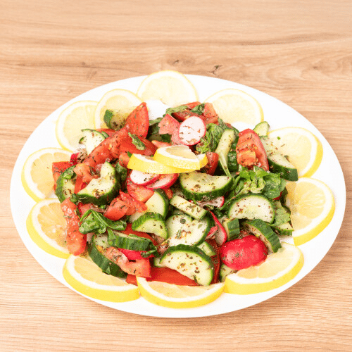 Gemischter Salat mit Dressing