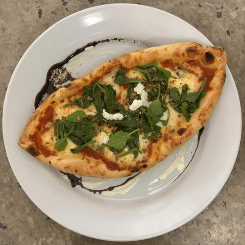 Pide mit Weisskäse und Spinat