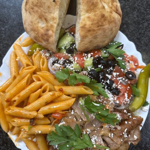 Dönerteller mit Nudeln