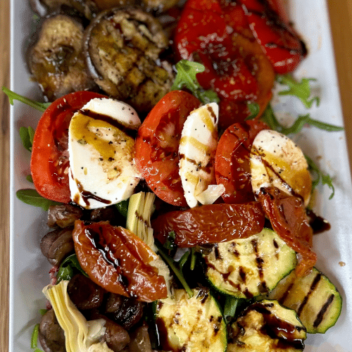 Gegrilltes Gemüse mit Caprese