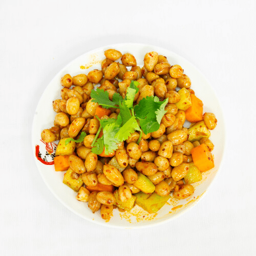 Gekochte Erdnüsse mit Naturschale und Chiliöl (vegan)