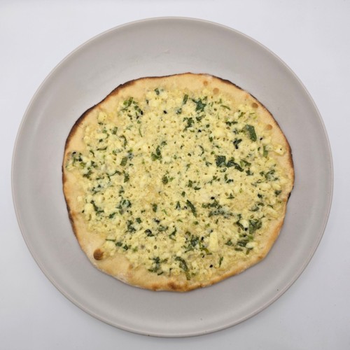 Schafskäse mit Ei und Petersilie