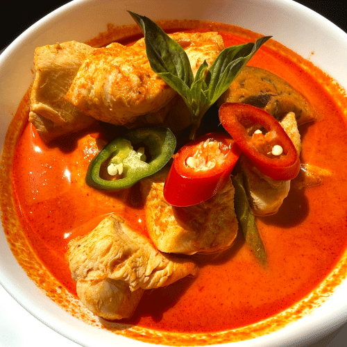 Gemüse Thailändischer Art mit Hühnerfleisch (leicht scharf)