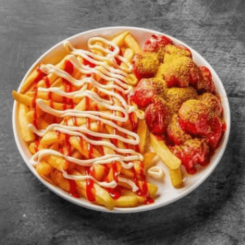 Currywurst mit Pommes
