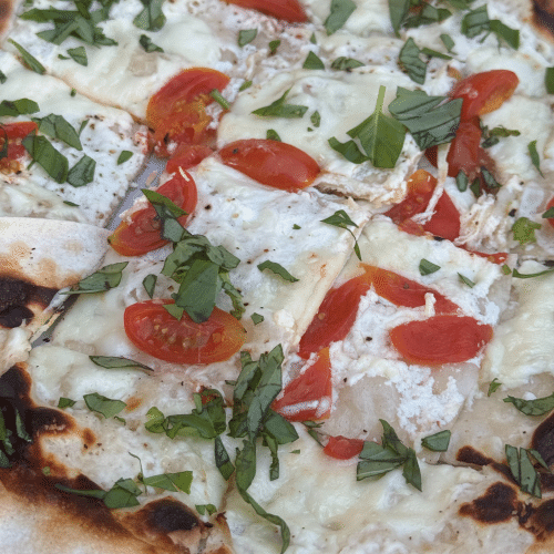 Flammkuchen Caprese