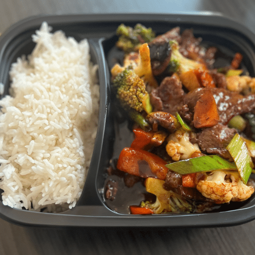Gebratenes Rindfleisch mit Chop Suey