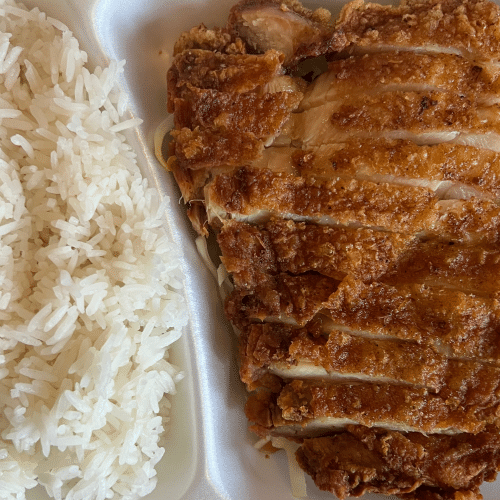 Gegrilltes knuspriges Hähnchenfleisch nach Szechuan Art (scharf)