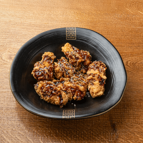 Gebratenes Hähnchen Teriyaki Wings