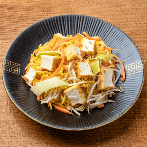 Gebratene Nudeln mit Tofu