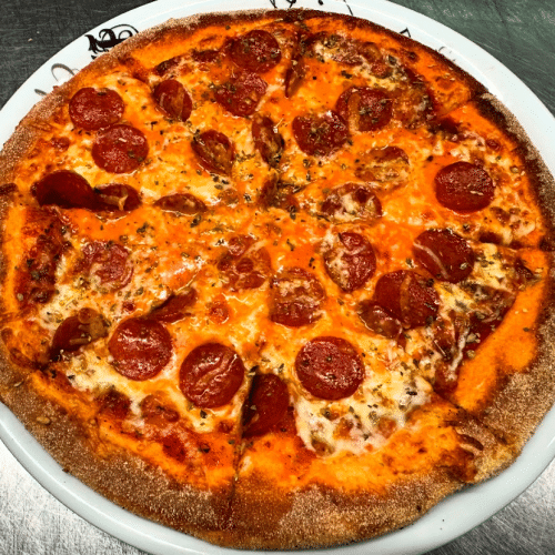Pizza Peperoniwurst (scharf)