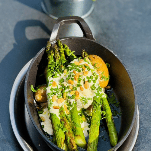 Spargelpfanne mit Poached Egg