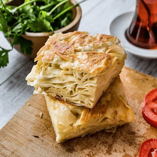 Peynirli/kiymali/patatesli Börek