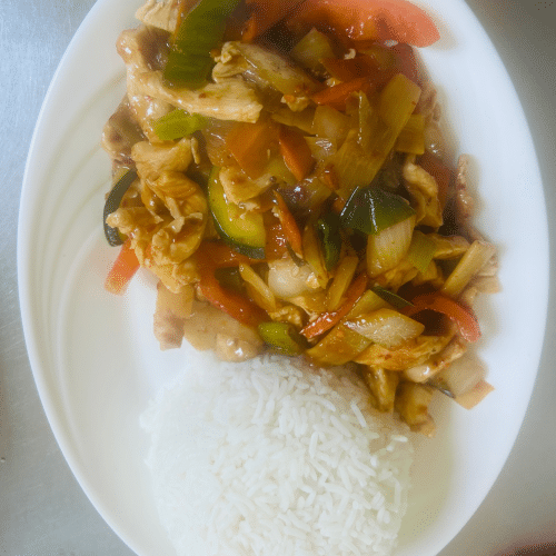 Hühnerfleisch nach vietnamesischer Art (scharf)