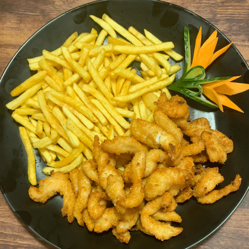 Gebackene Hühnerstreifen mit Pommes