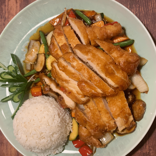 Knusprige Hühnerbrust Gong Bao (scharf)
