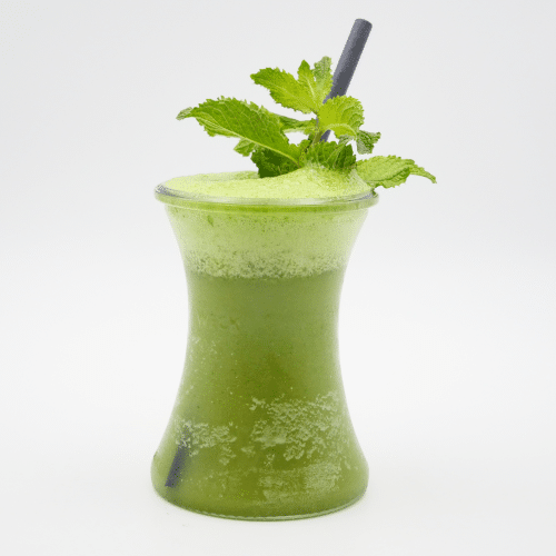 Hausgemachter Ananas-Minze Shake 0,35l
