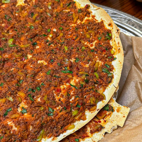 Lahmacun Sucuk