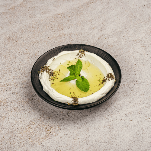 Labneh mit Fladenbrot
