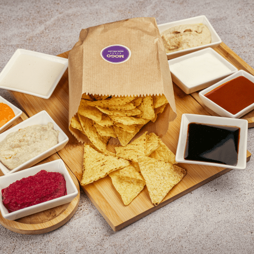 Tortilla Chips mit Joghurt Dip