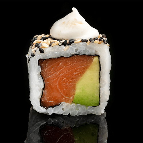 California Roll mit Lachs, Acoocado mit Trüffelmayo
