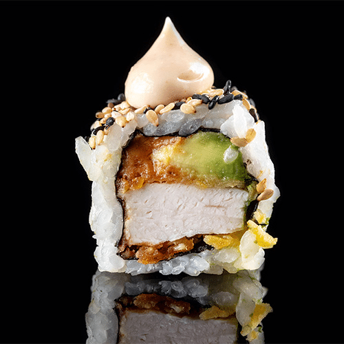Crispy Chicken mit Avocado und Erdnussmayo California