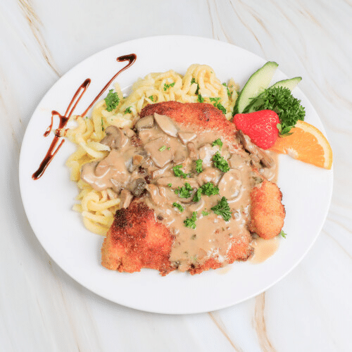 Jägerschnitzel mit Spätzle
