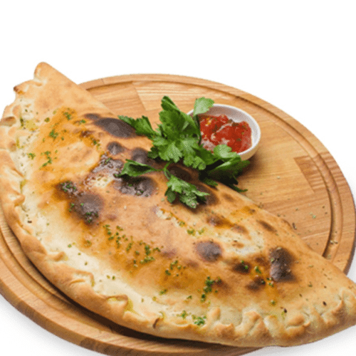 Calzone mit Hähnchenfleisch, Tomatensoße
