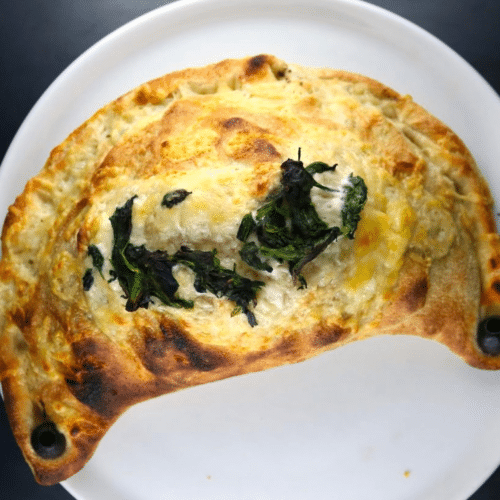 Calzone mit Spinat, Käse