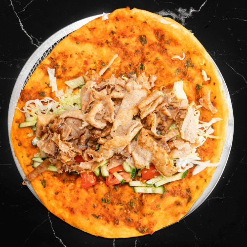 Türkische Pizza mit Kalbfleisch