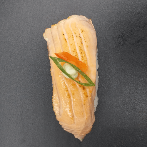 Flambierter Lachs Nigiri (2 Stück)