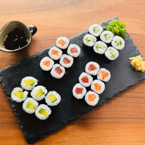 Gemischter Maki Sushi-Teller