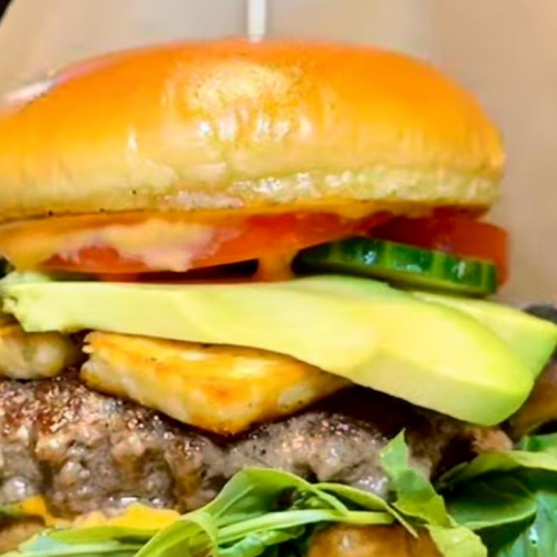Halloumi Avocado Burger - Menü