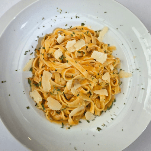 Tagliatelle mit Käse
