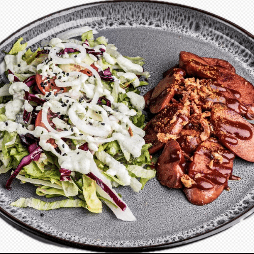 Curryvurst mit Salat