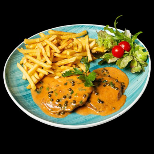 Schweinemedaillon mit Pfefferrahmsoße und Pommes