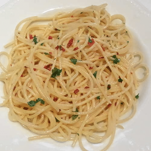 Spaghetti Aglio olio Peperoncini (scharf)