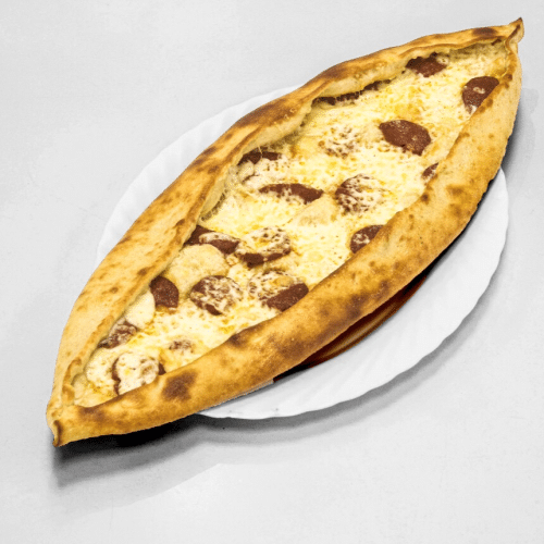 Sucuklu Pide