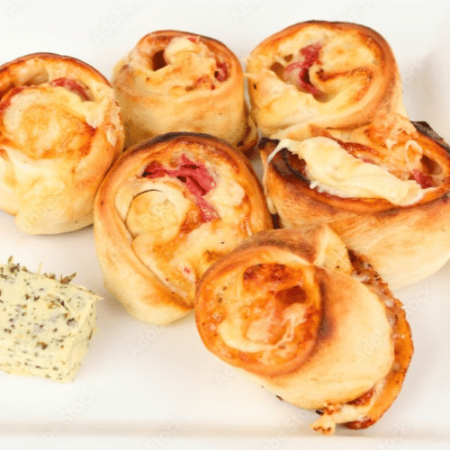 Gefüllte Pizzabrötchen