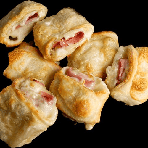Gefüllte Pizzabrötchen