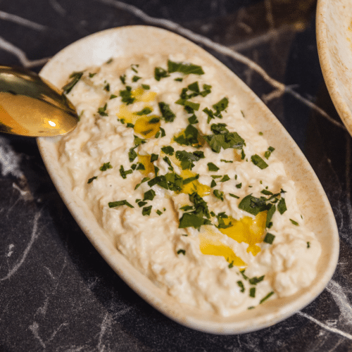 Joghurt-Dip mit Aubergine