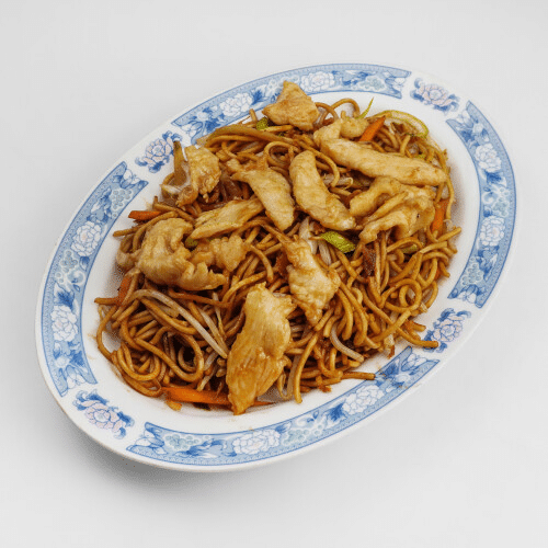 Gebratene Nudeln mit Maishähnchen