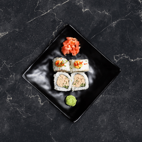 Tobiko Tuna Signature Roll