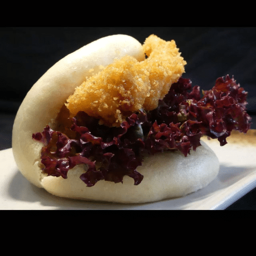 Knuspriges Hühnchen Bao