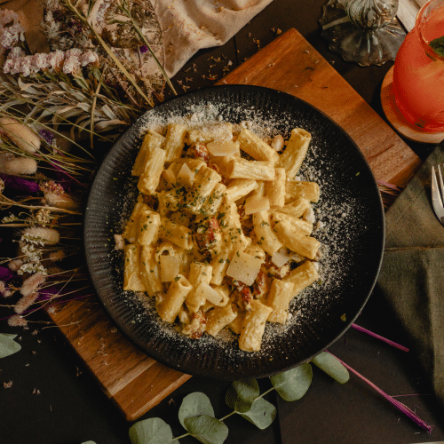 Pasta mit Hähnchen und Hollandaise