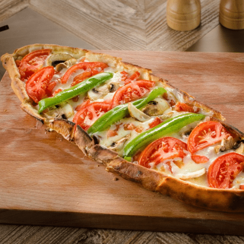 Sebzeli Pide (vegetarisch)