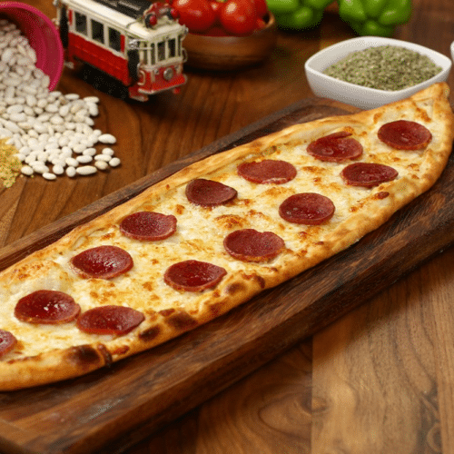 Sucuklu Pide