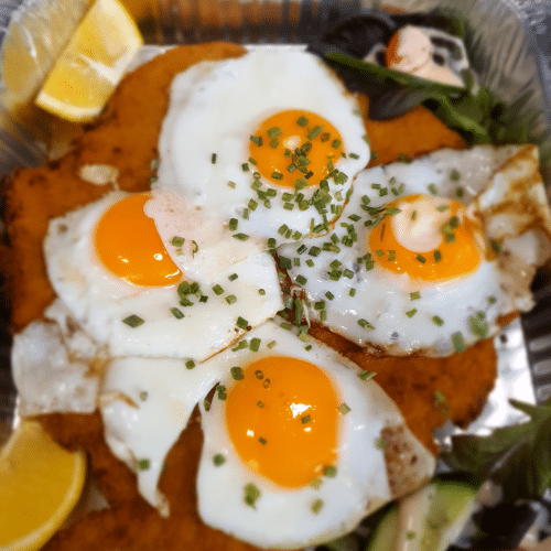 XXL Hamburger Schnitzel mit 4 spiegelei (520g)
